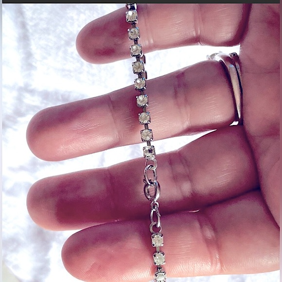 🆕🔥PARK LANE SUPER CUTE&STYLISH RHINESTONE BRACELET SILVER&CLEAR VIBRANT NWOT!! - Picture 2 of 6